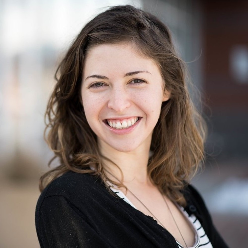 Meet your Posher, Emma